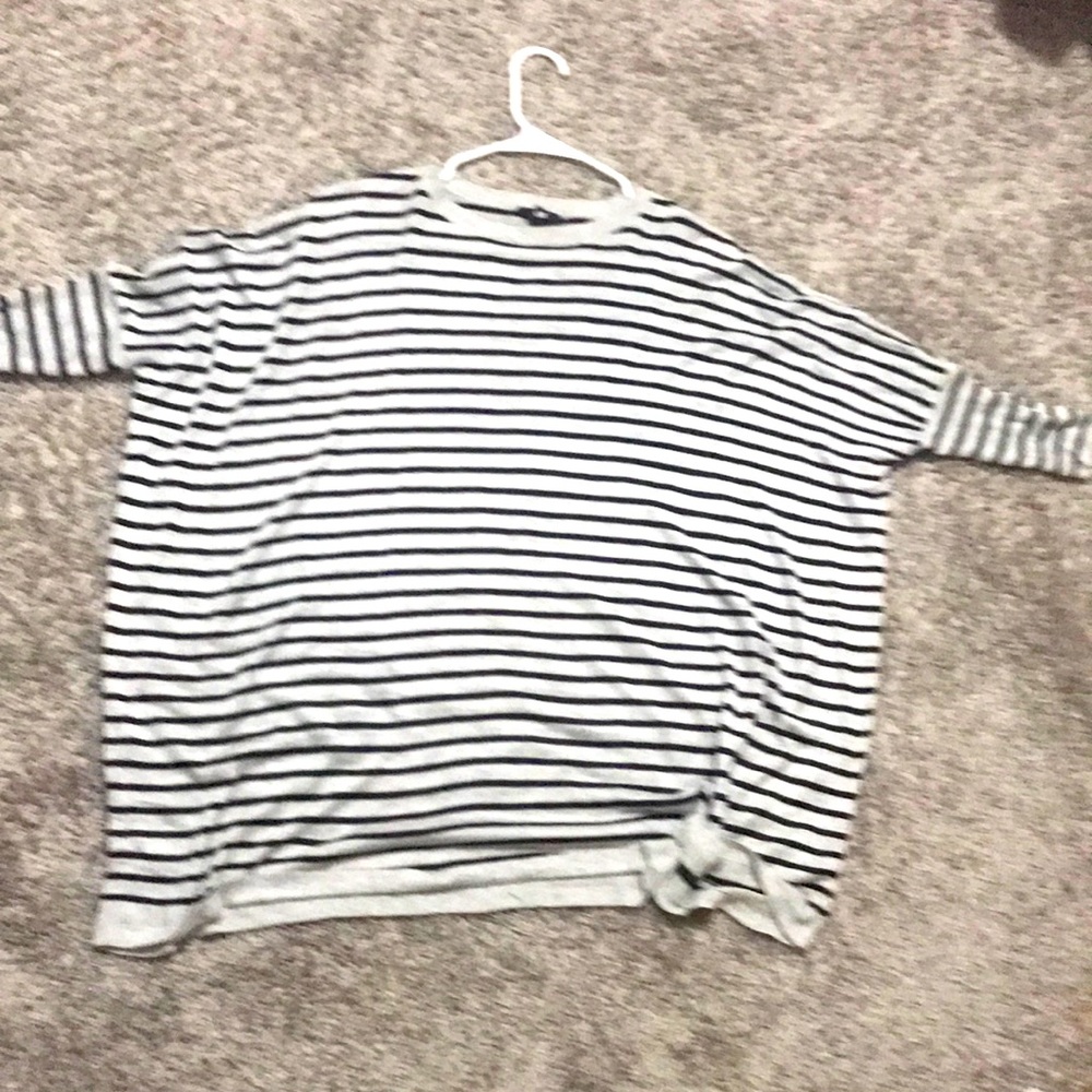 H&M size S striped tee with 3/4 sleeves black and grey NWOT